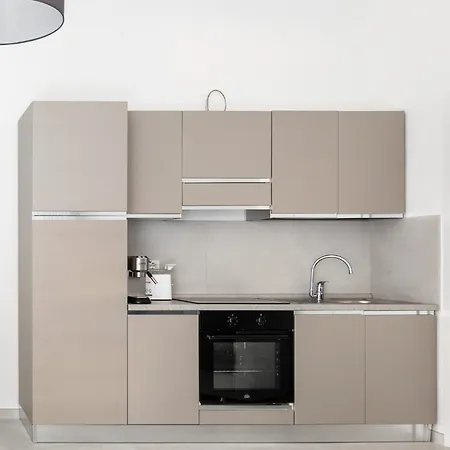 Via Del Rondone 1-2 *