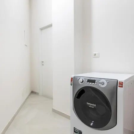 Via Del Rondone 1-2 Bolonia