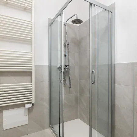 Via Del Rondone 1-2 Bologna